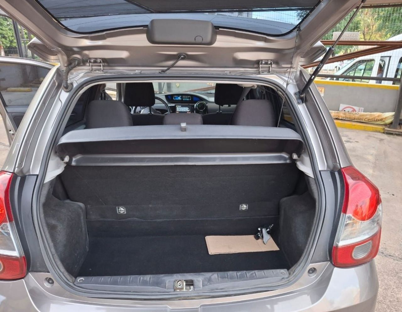 Toyota Etios Usado Financiado en Córdoba, deRuedas