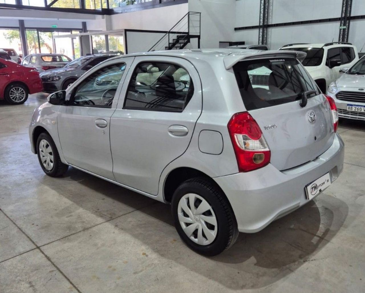 Toyota Etios Usado en Mendoza, deRuedas