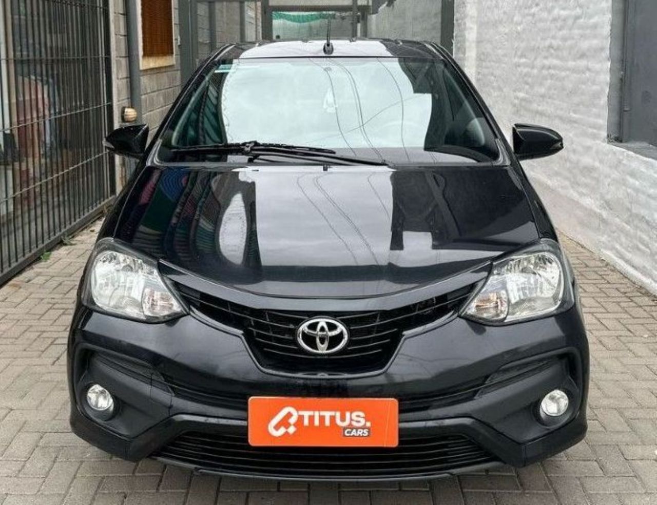 Toyota Etios Usado Financiado en Córdoba, deRuedas