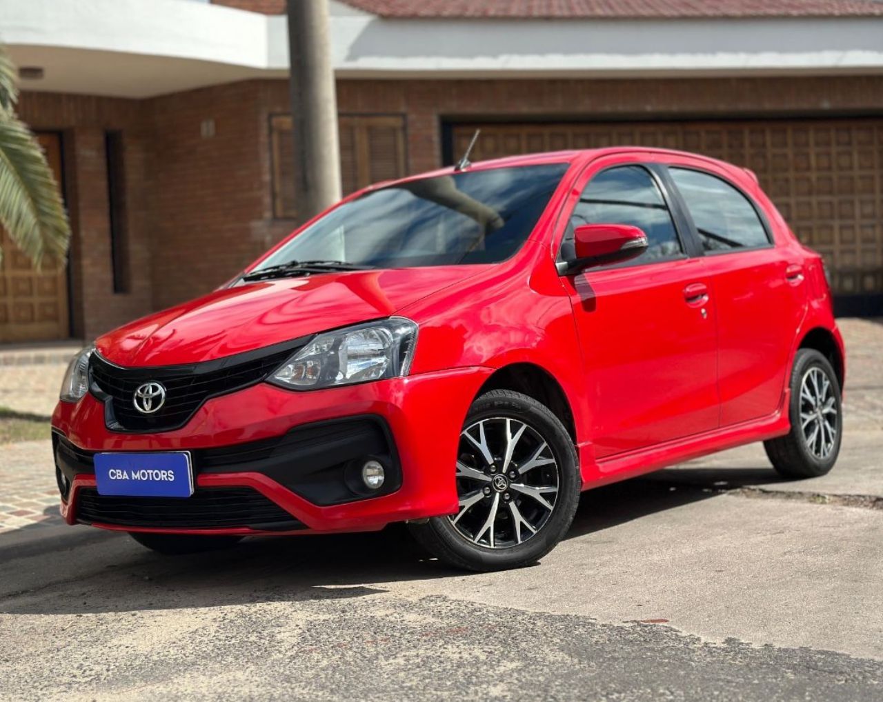 Toyota Etios Usado Financiado en Córdoba, deRuedas