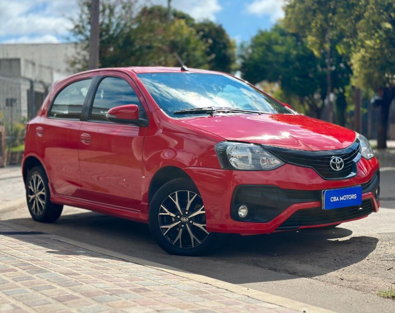 Toyota Etios Usado Financiado en Córdoba, deRuedas