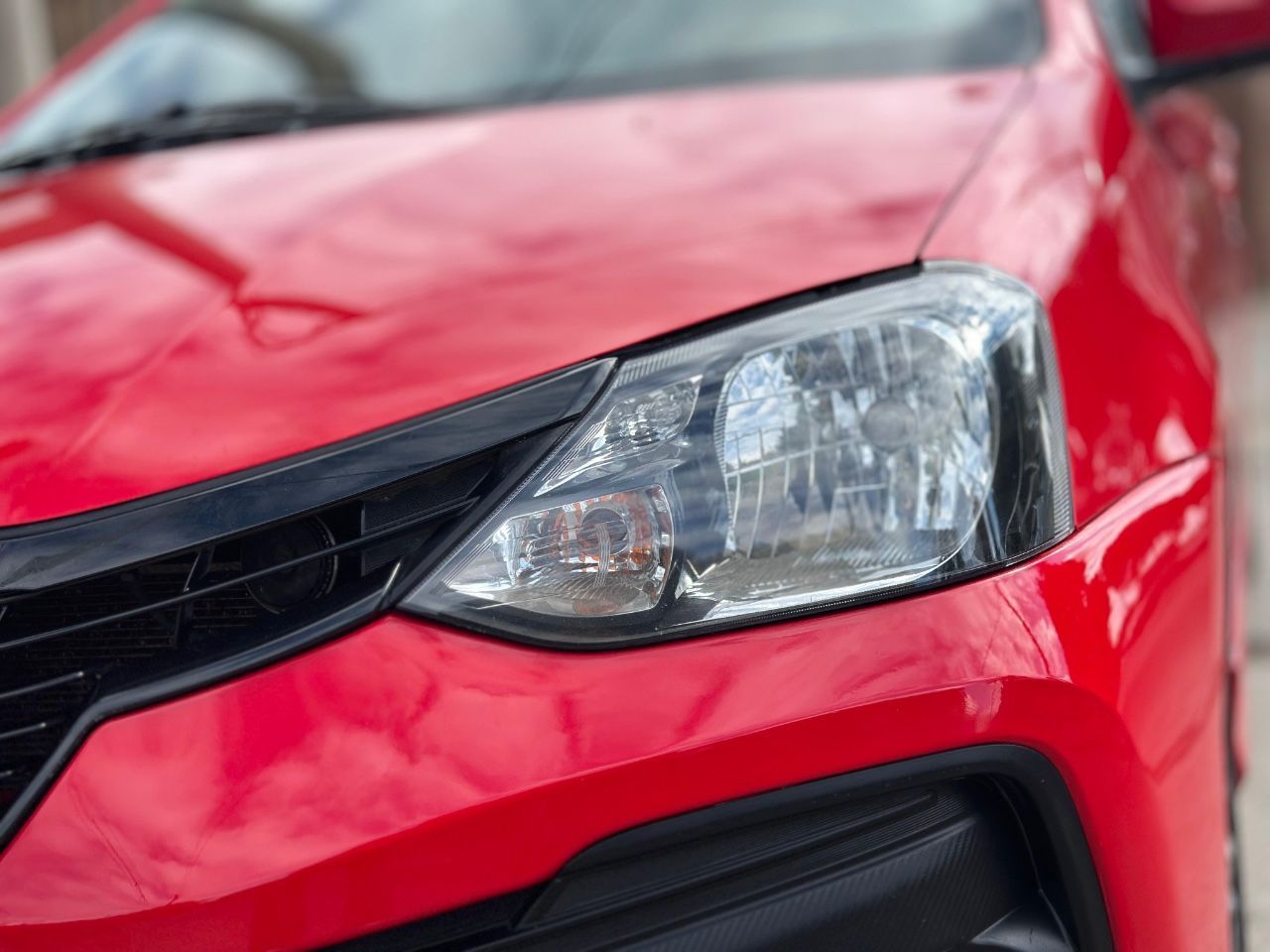 Toyota Etios Usado Financiado en Córdoba, deRuedas