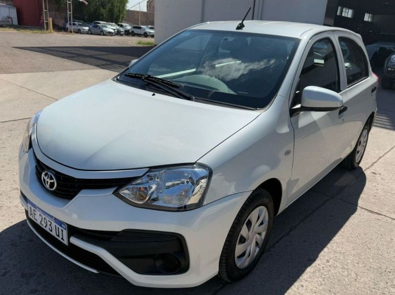 Toyota Etios Usado en Mendoza, deRuedas