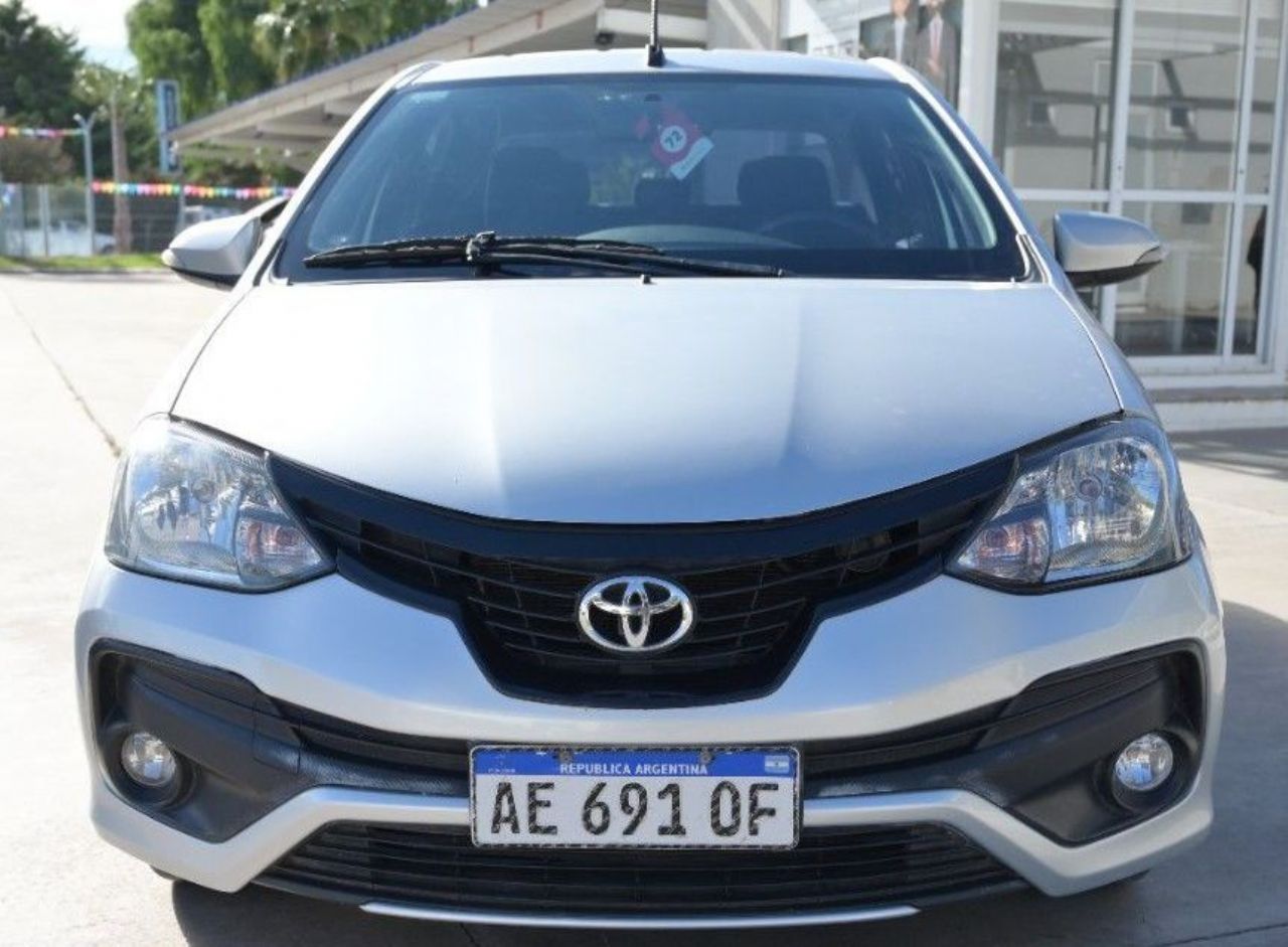 Toyota Etios Usado en San Luis, deRuedas