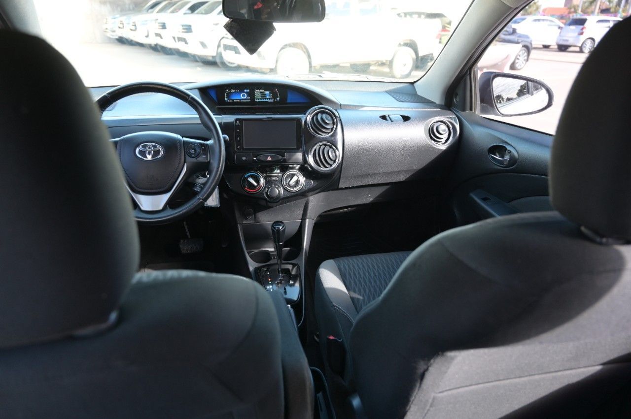 Toyota Etios Usado en San Luis, deRuedas