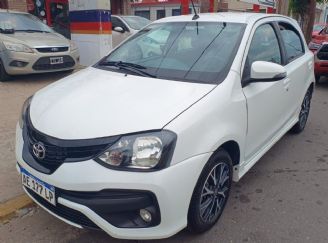 Toyota Etios Usado en Córdoba Financiado