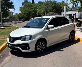 Toyota Etios Usado en Mendoza Financiado