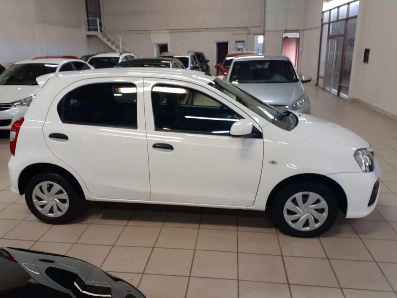 Toyota Etios Usado en Mendoza, deRuedas