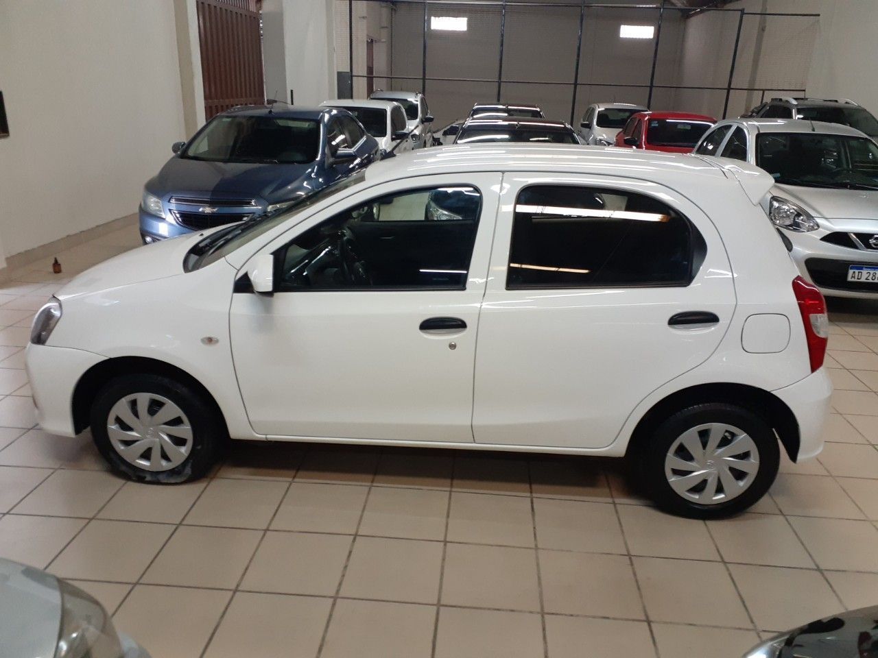 Toyota Etios Usado en Mendoza, deRuedas