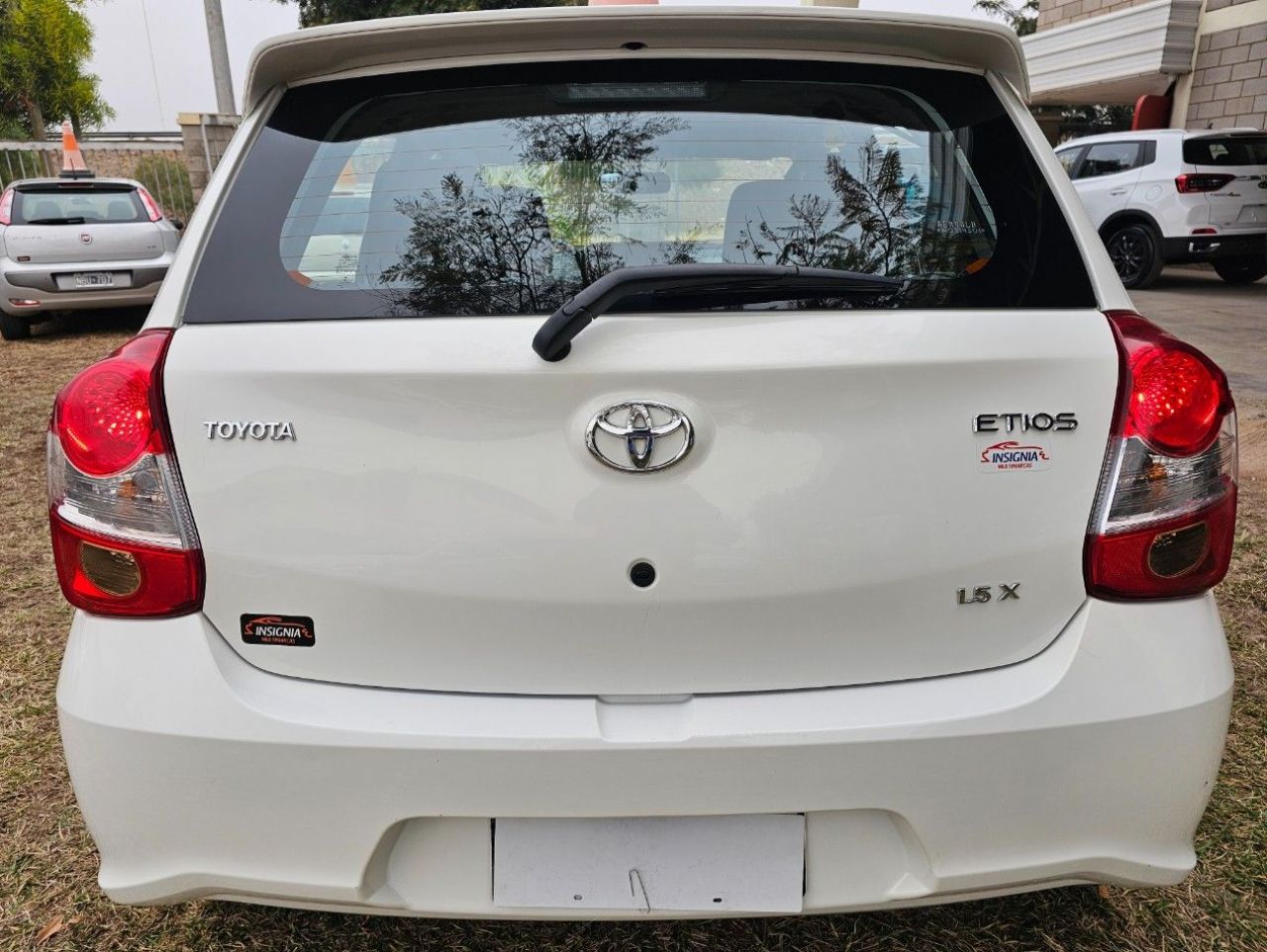 Toyota Etios Usado Financiado en Mendoza, deRuedas