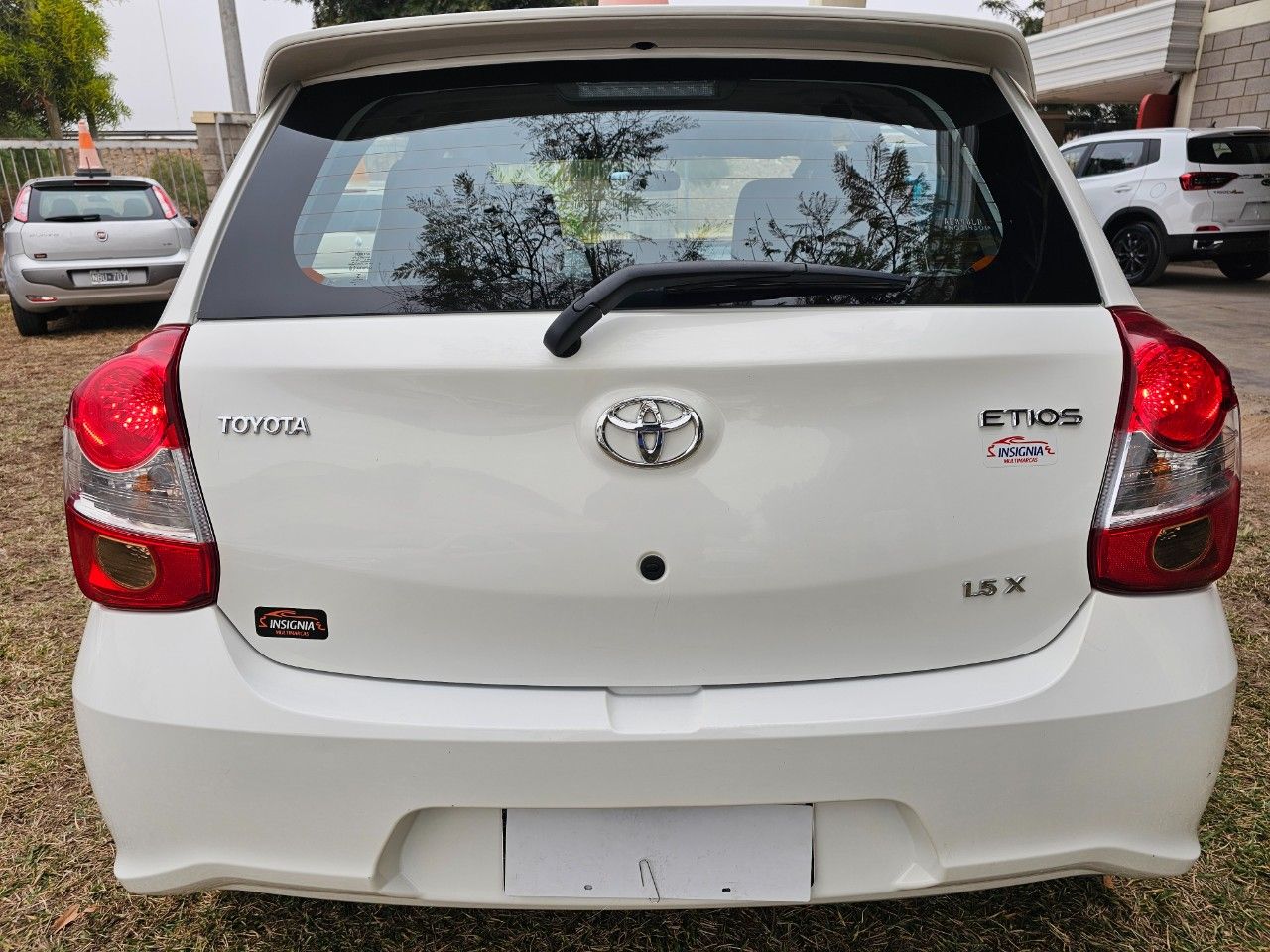 Toyota Etios Usado Financiado en Mendoza, deRuedas