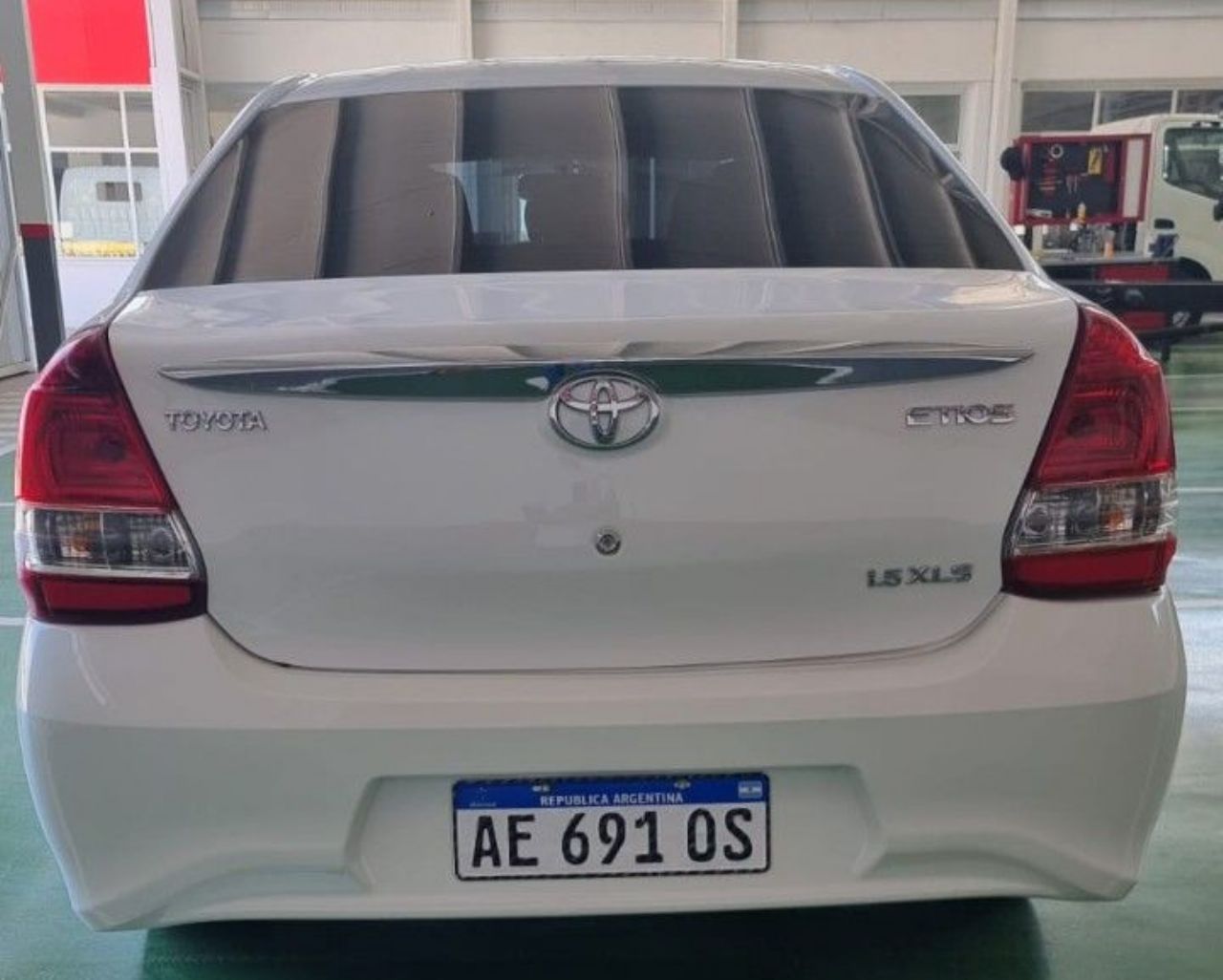 Toyota Etios Usado en Mendoza, deRuedas
