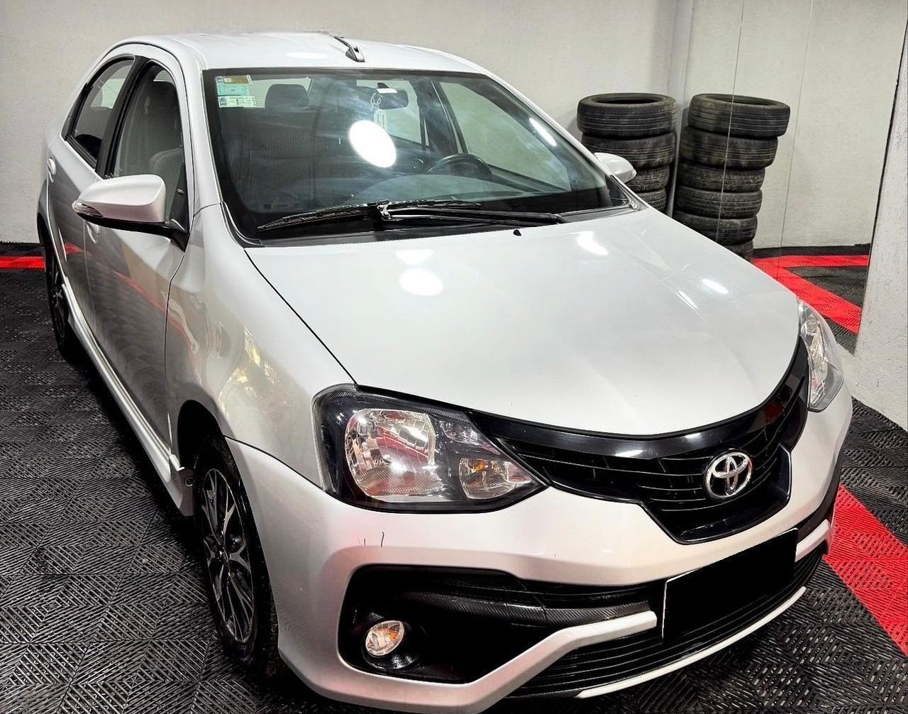 Toyota Etios Usado en Buenos Aires, deRuedas
