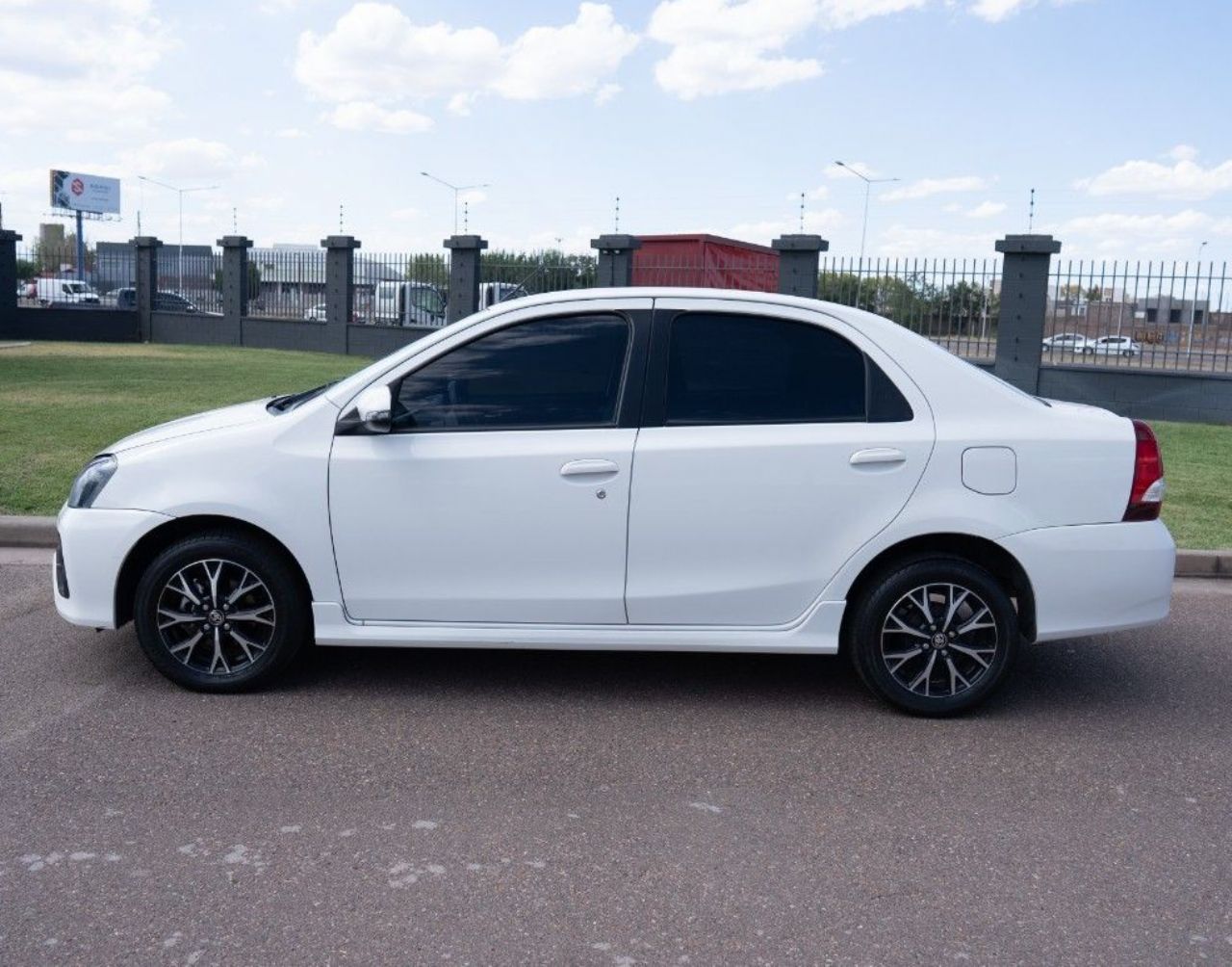 Toyota Etios Usado en San Luis, deRuedas