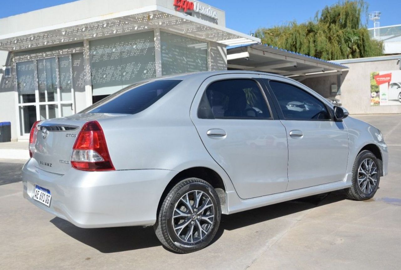 Toyota Etios Usado en San Luis, deRuedas