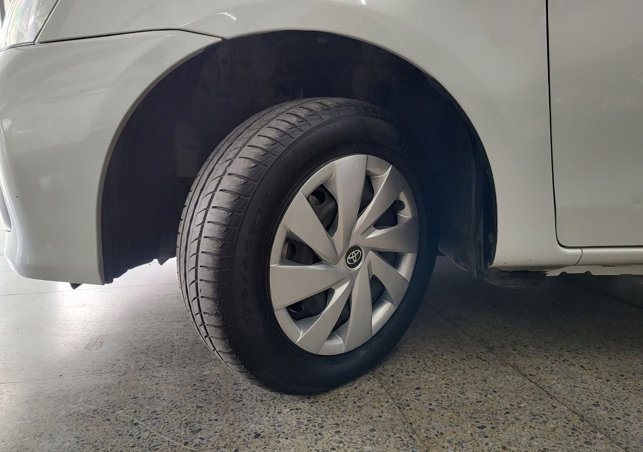 Toyota Etios Usado Financiado en Mendoza, deRuedas