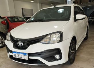 Toyota Etios Usado en Mendoza Financiado