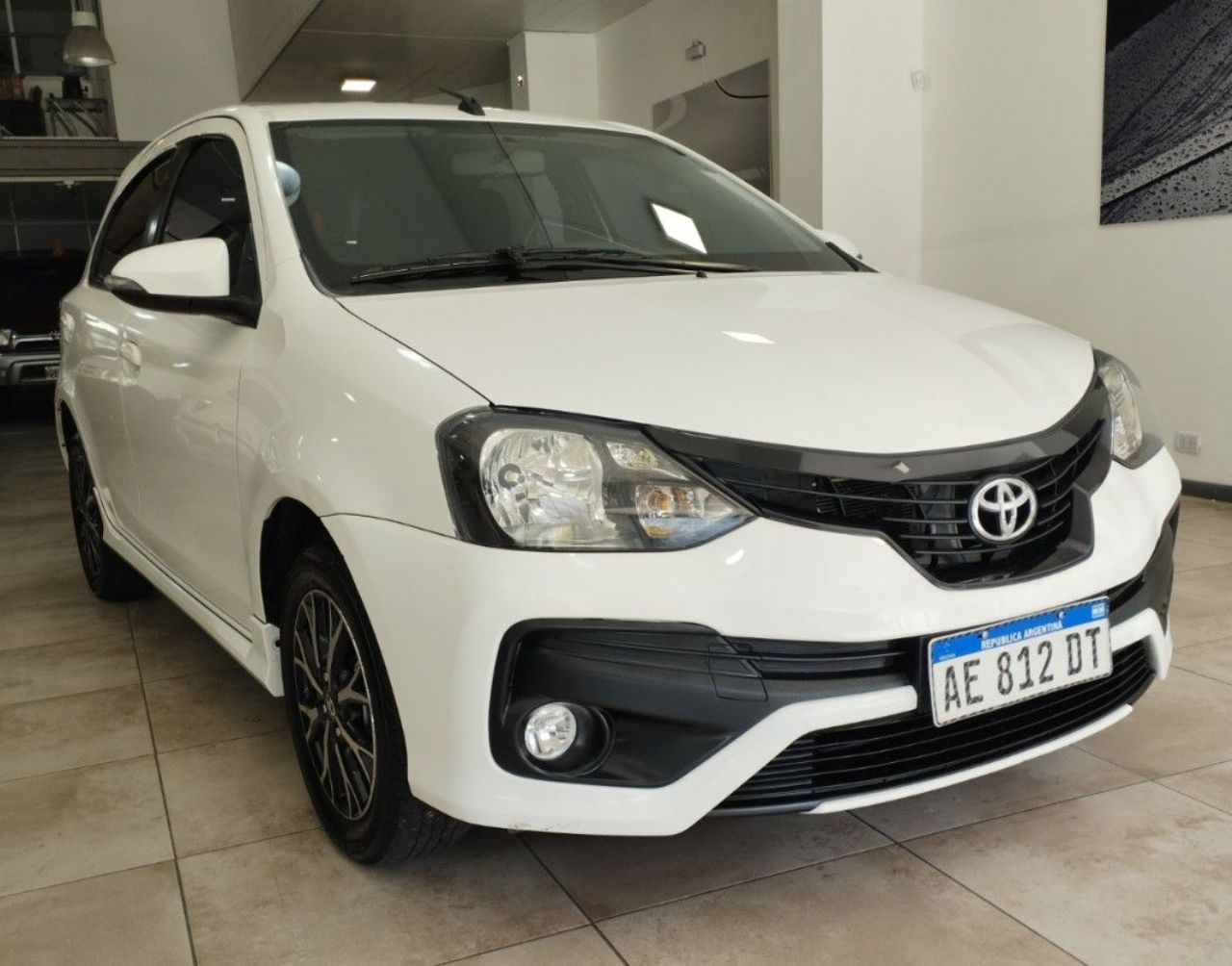 Toyota Etios Usado Financiado en Mendoza, deRuedas