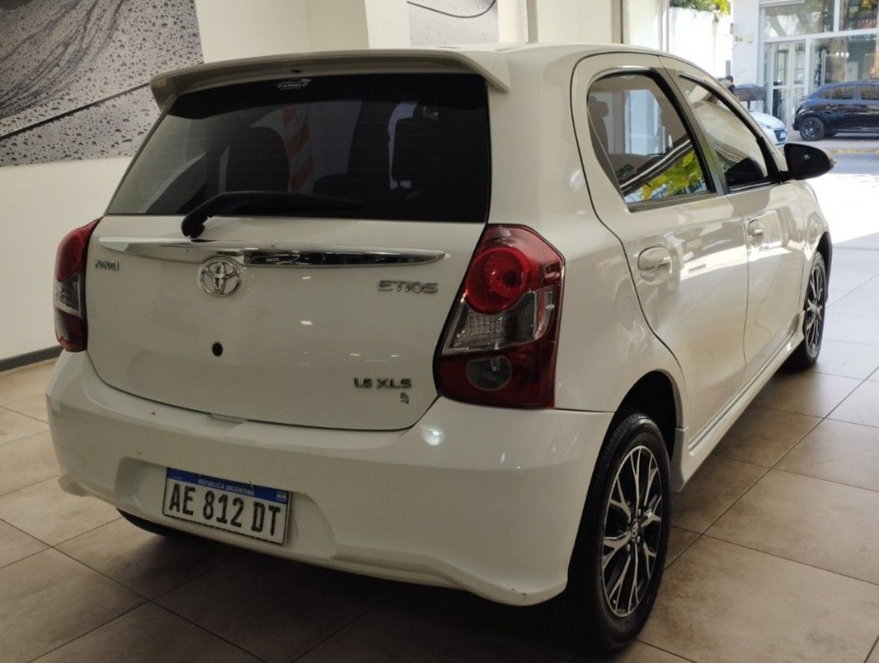 Toyota Etios Usado Financiado en Mendoza, deRuedas