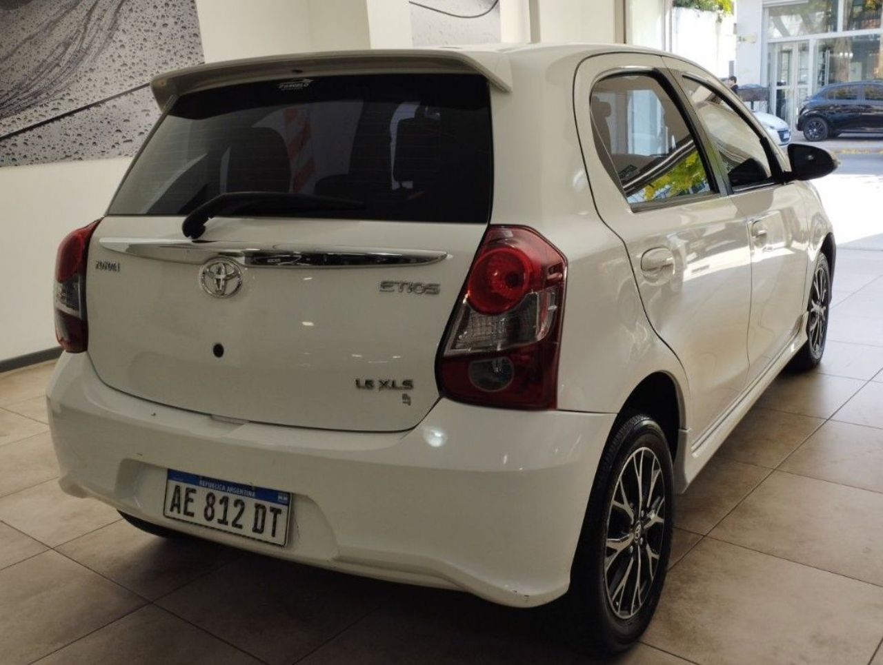Toyota Etios Usado Financiado en Mendoza, deRuedas