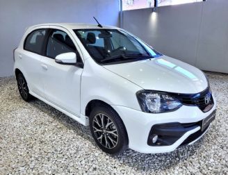 Toyota Etios Usado en Córdoba Financiado