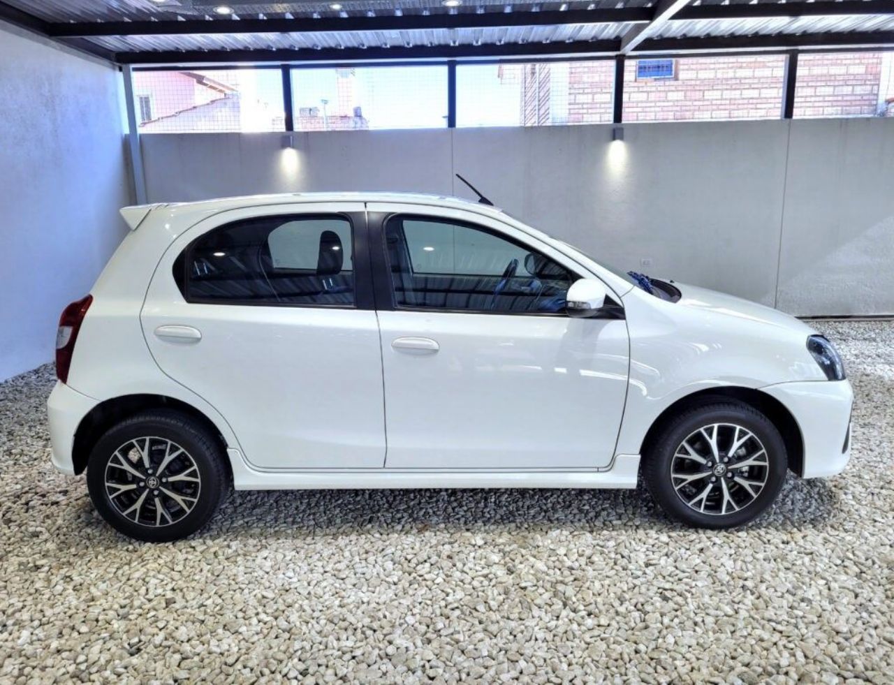 Toyota Etios Usado Financiado en Córdoba, deRuedas