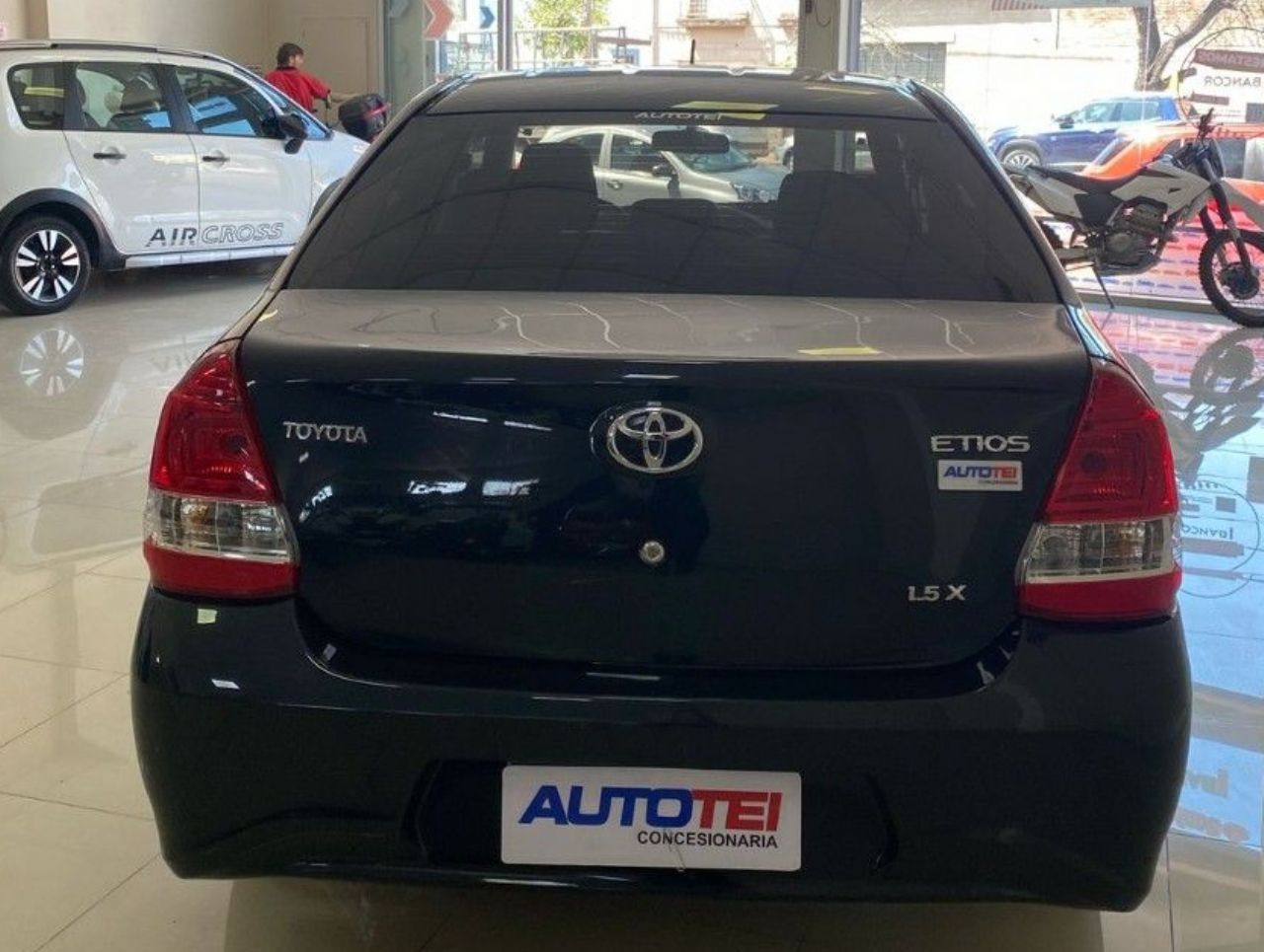 Toyota Etios Usado Financiado en Córdoba, deRuedas