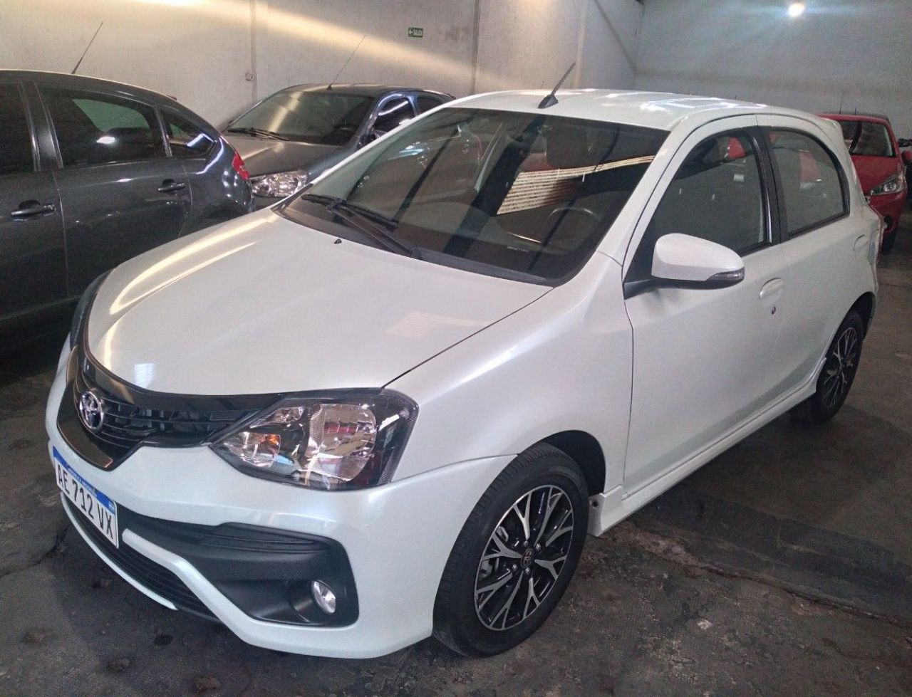Toyota Etios Usado Financiado en Mendoza, deRuedas
