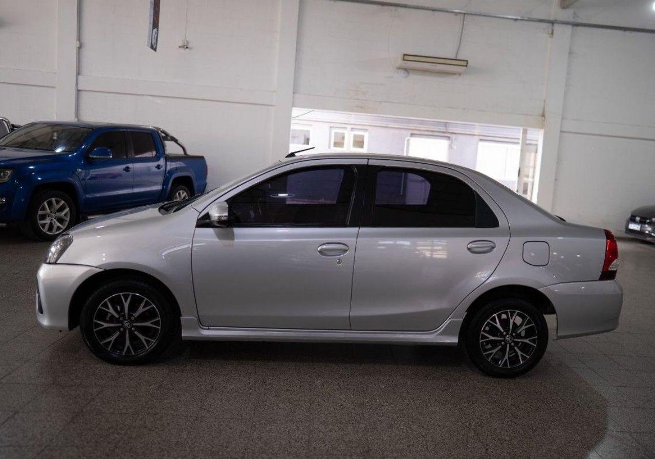 Toyota Etios Usado en San Luis, deRuedas