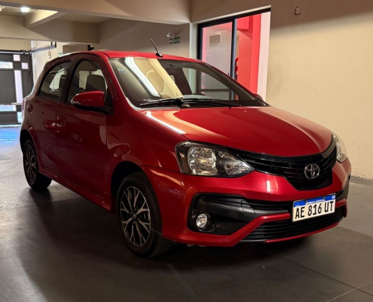 Toyota Etios Usado en Mendoza, deRuedas