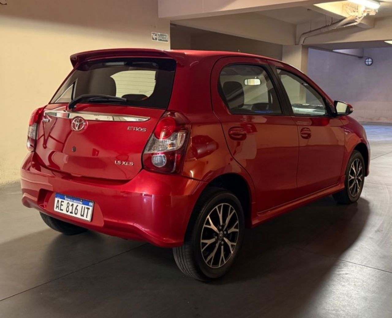 Toyota Etios Usado en Mendoza, deRuedas