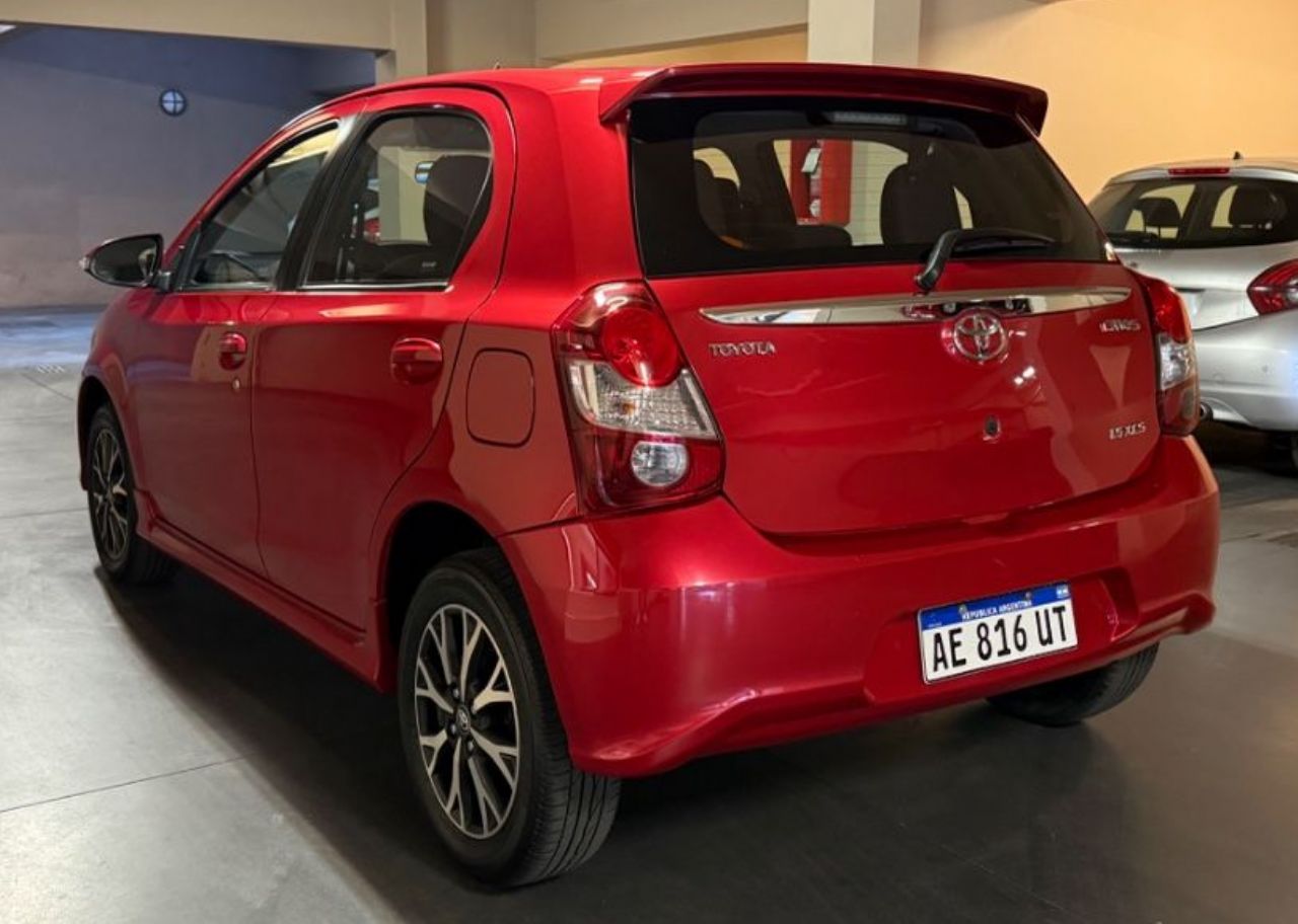 Toyota Etios Usado en Mendoza, deRuedas