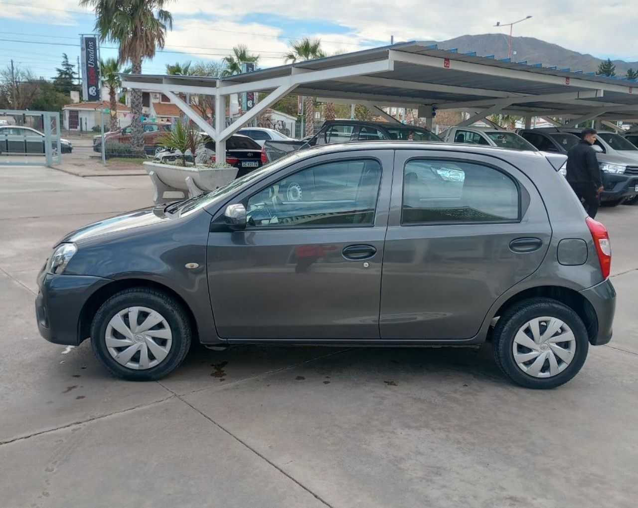 Toyota Etios Usado en San Luis, deRuedas