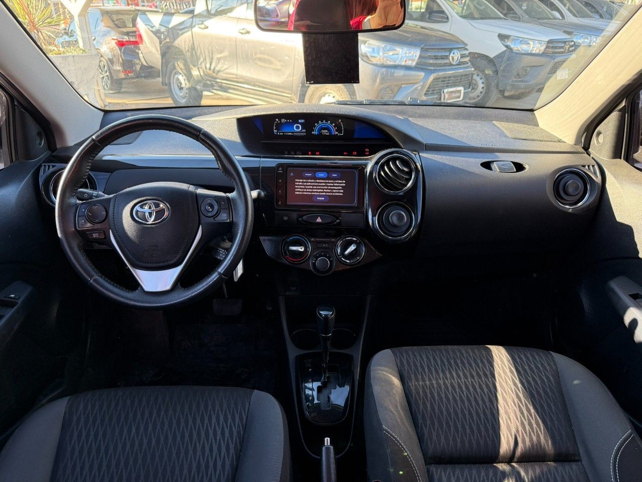 Toyota Etios Usado en San Luis, deRuedas