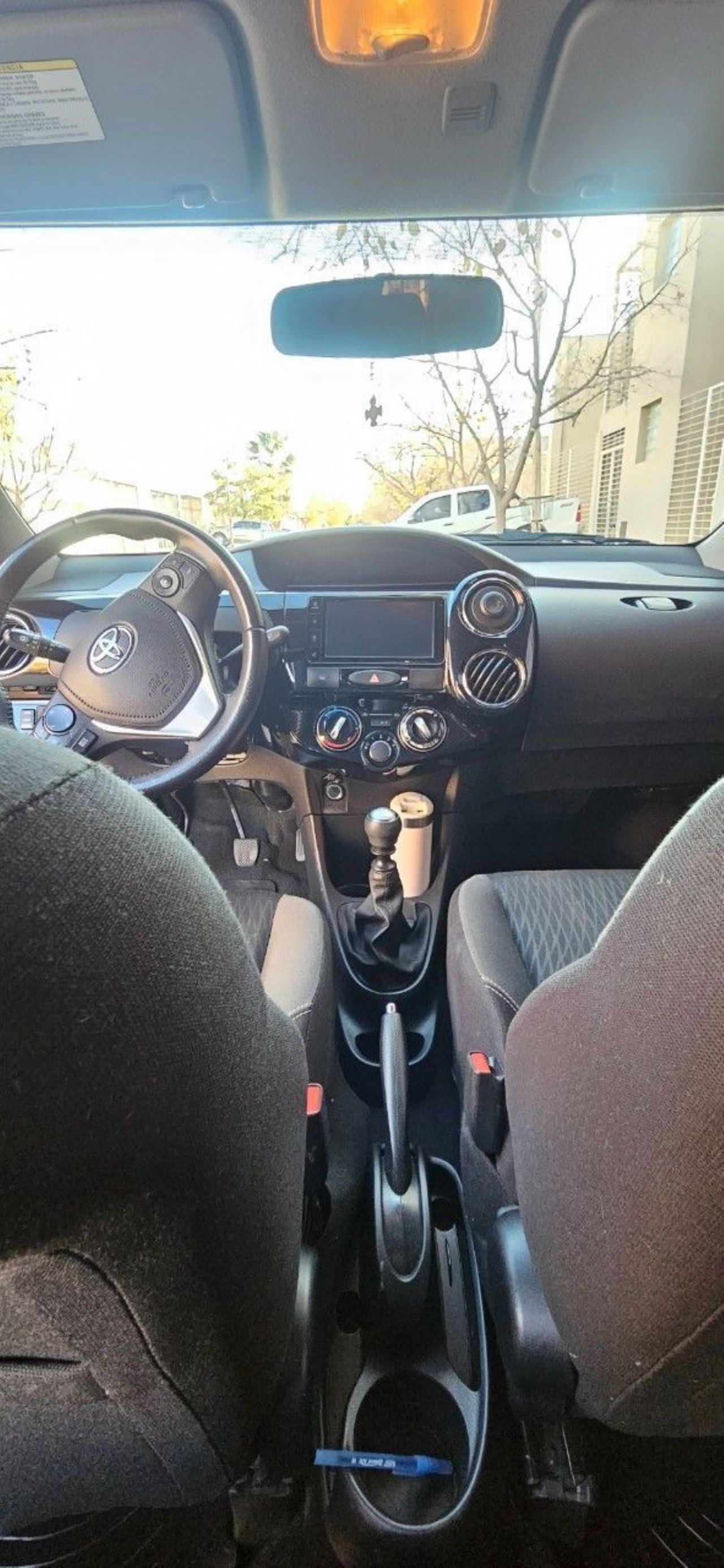 Toyota Etios Usado en Mendoza, deRuedas