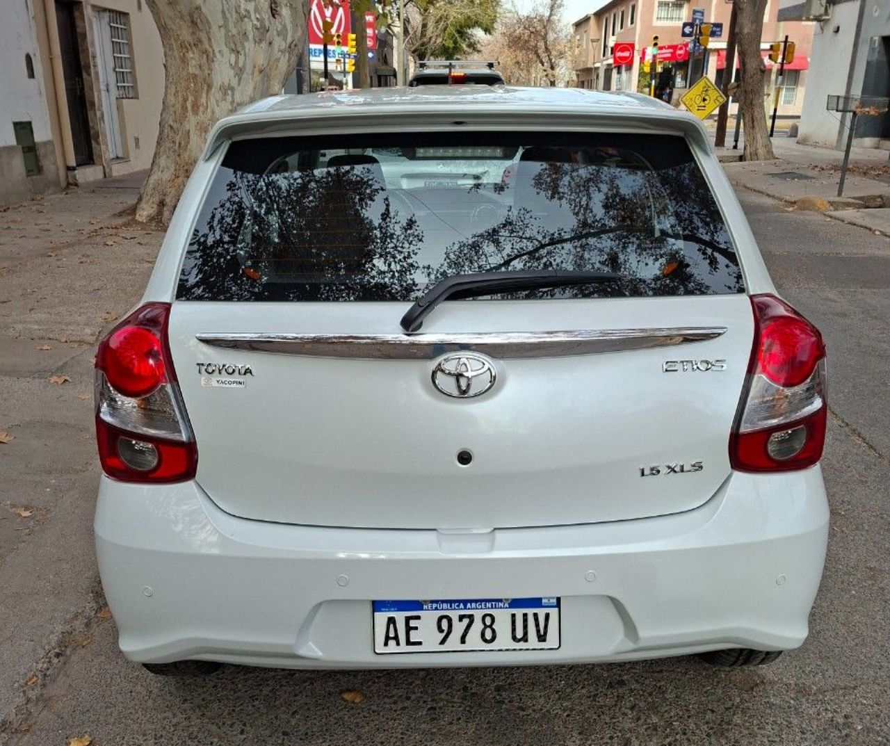 Toyota Etios Usado en Mendoza, deRuedas