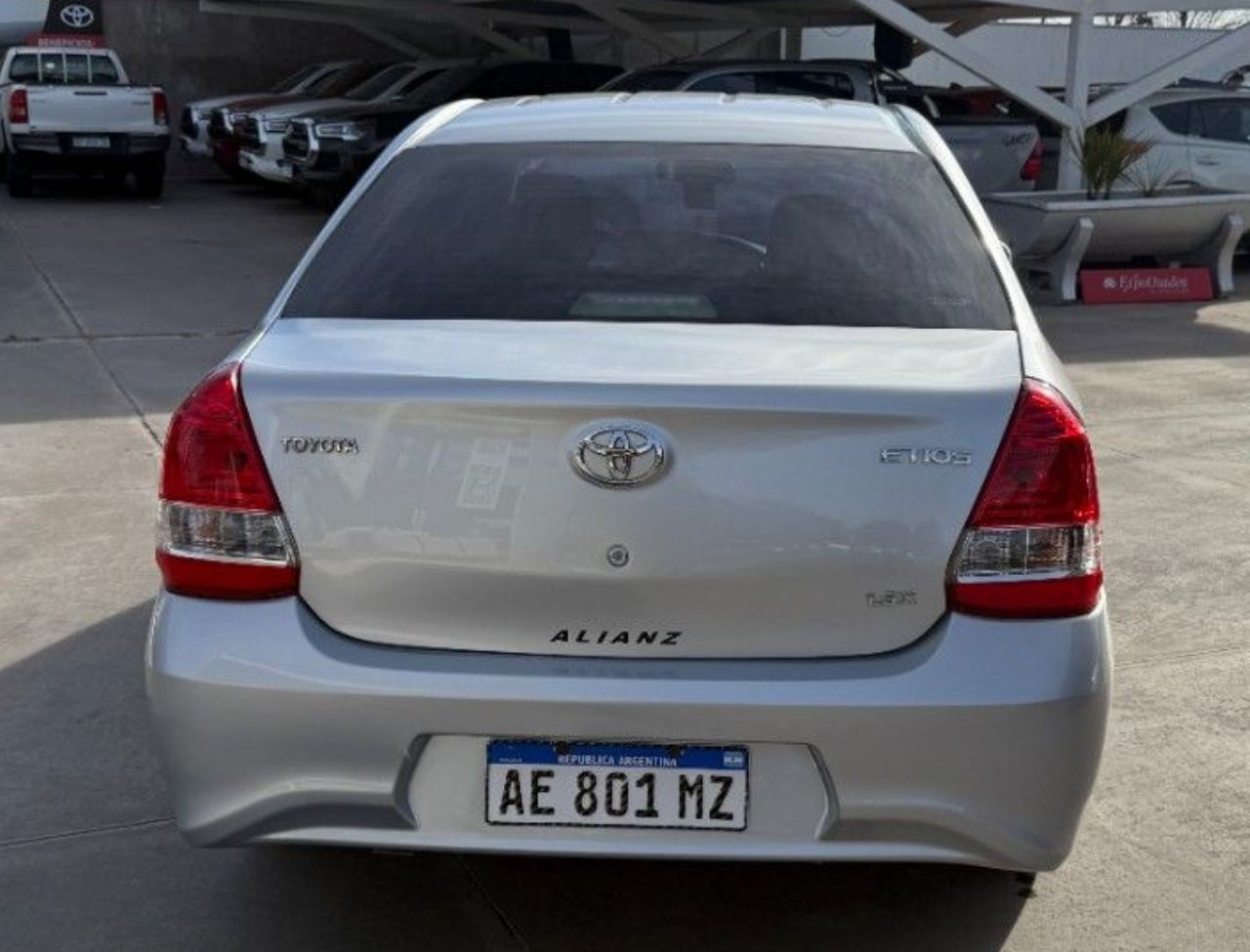 Toyota Etios Usado en San Luis, deRuedas