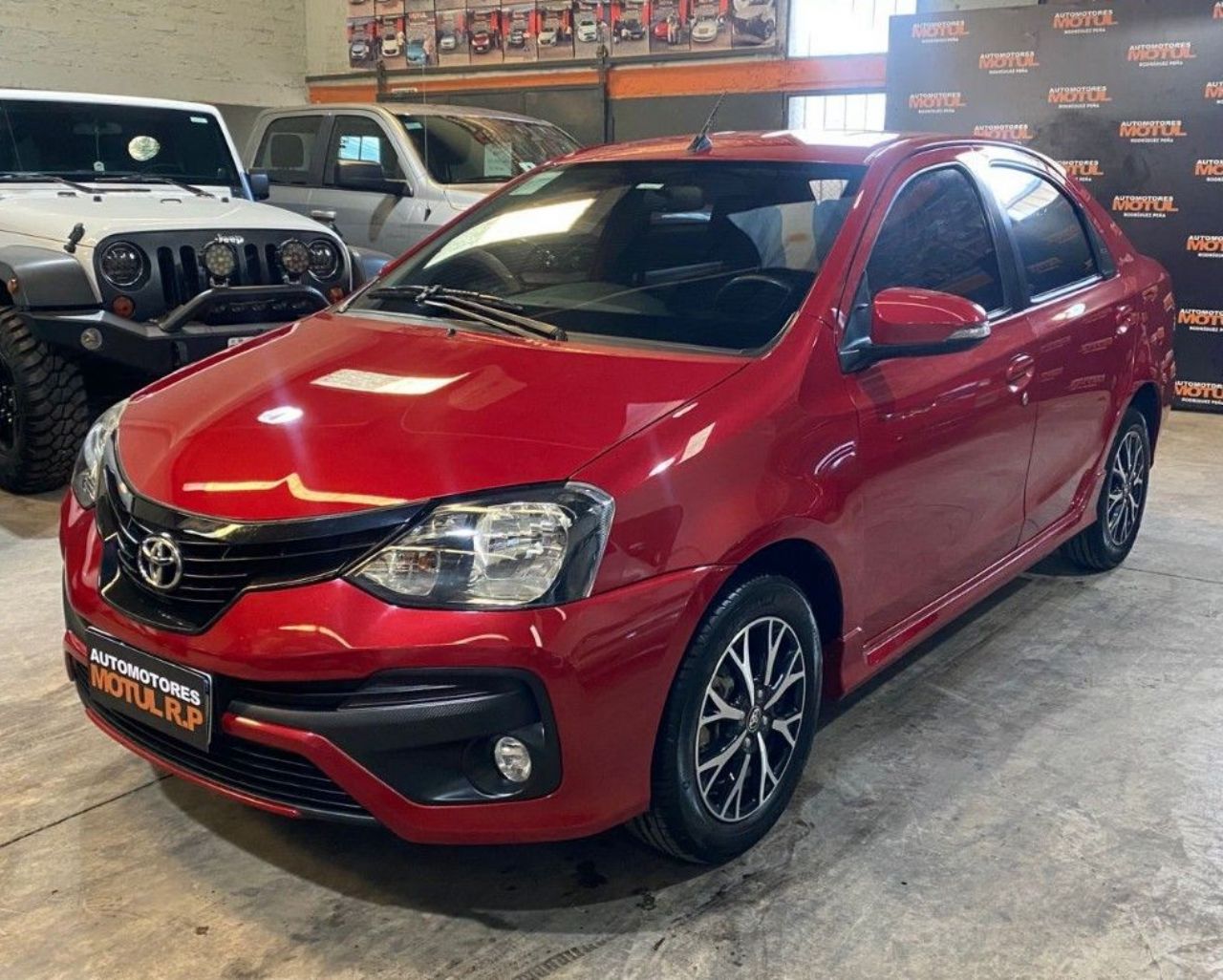 Toyota Etios Usado en Mendoza, deRuedas