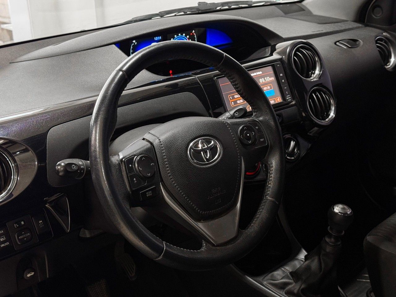 Toyota Etios Usado Financiado en San Juan, deRuedas