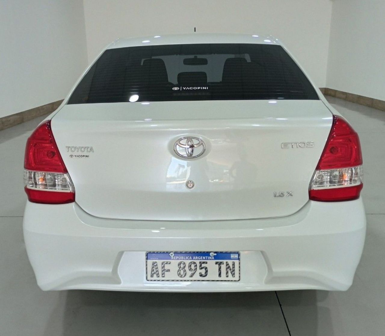 Toyota Etios Usado en Mendoza, deRuedas