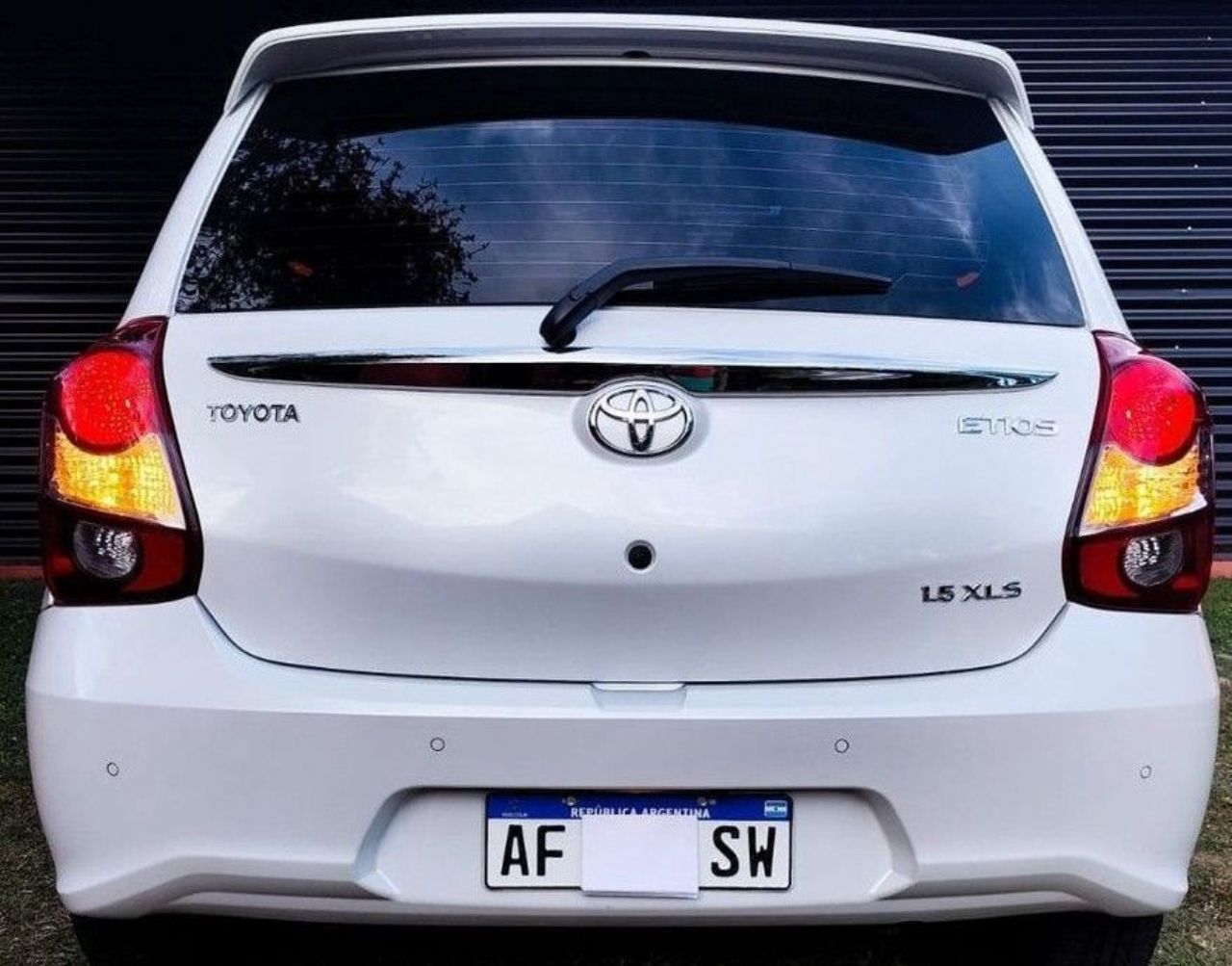 Toyota Etios Usado en Buenos Aires, deRuedas