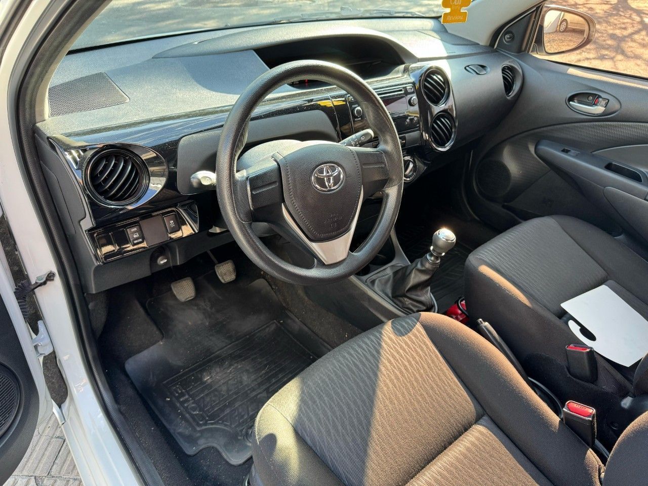 Toyota Etios Usado en Córdoba, deRuedas