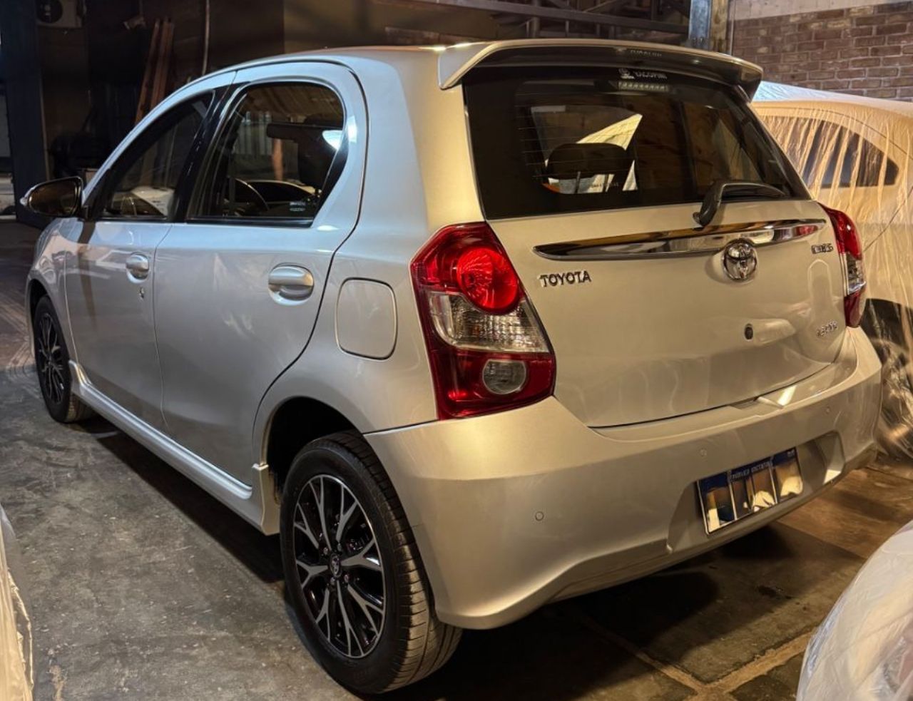 Toyota Etios Usado en Mendoza, deRuedas