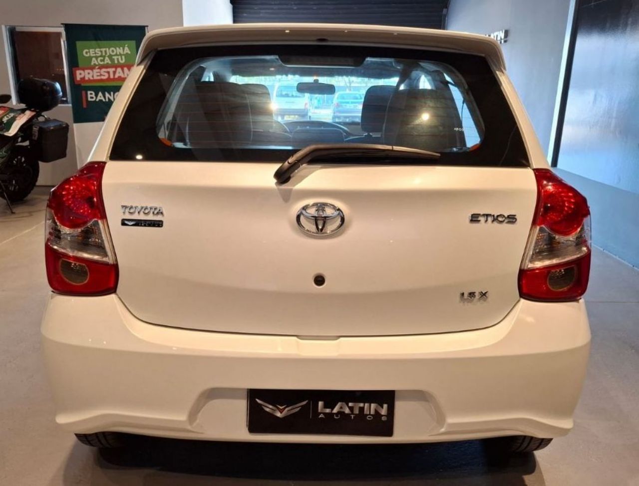 Toyota Etios Usado Financiado en Córdoba, deRuedas