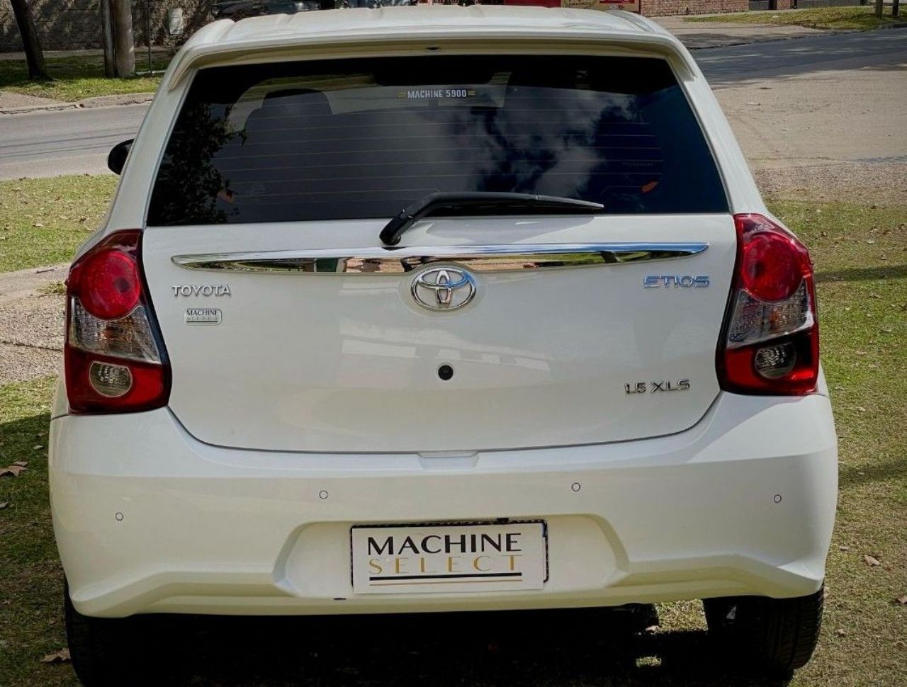 Toyota Etios Usado Financiado en Córdoba, deRuedas