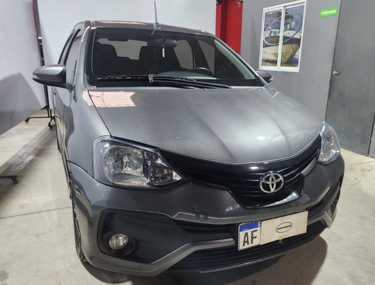 Toyota Etios Usado en Mendoza, deRuedas