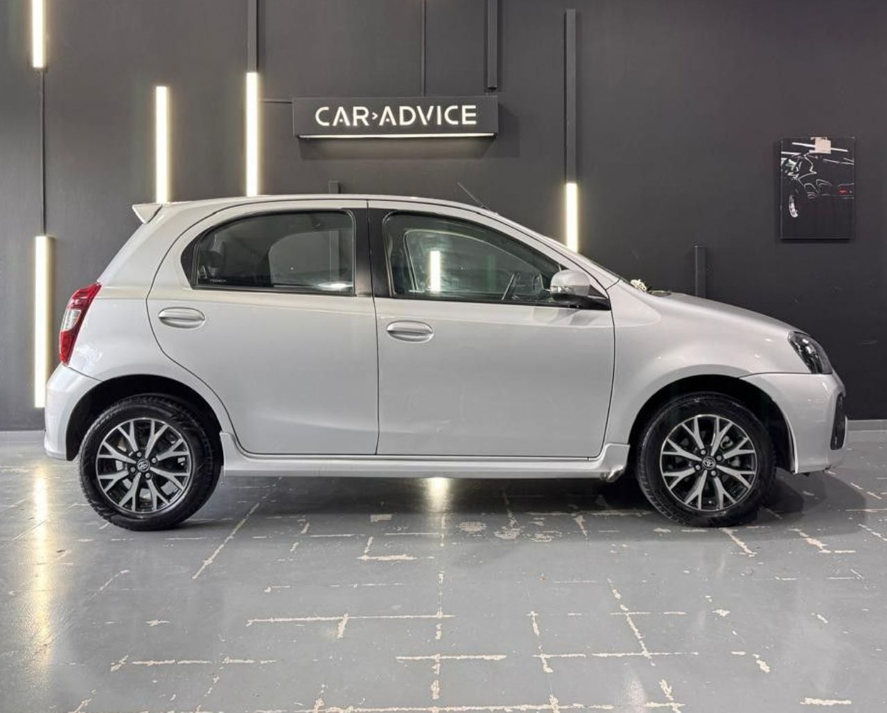 Toyota Etios Usado en Córdoba, deRuedas