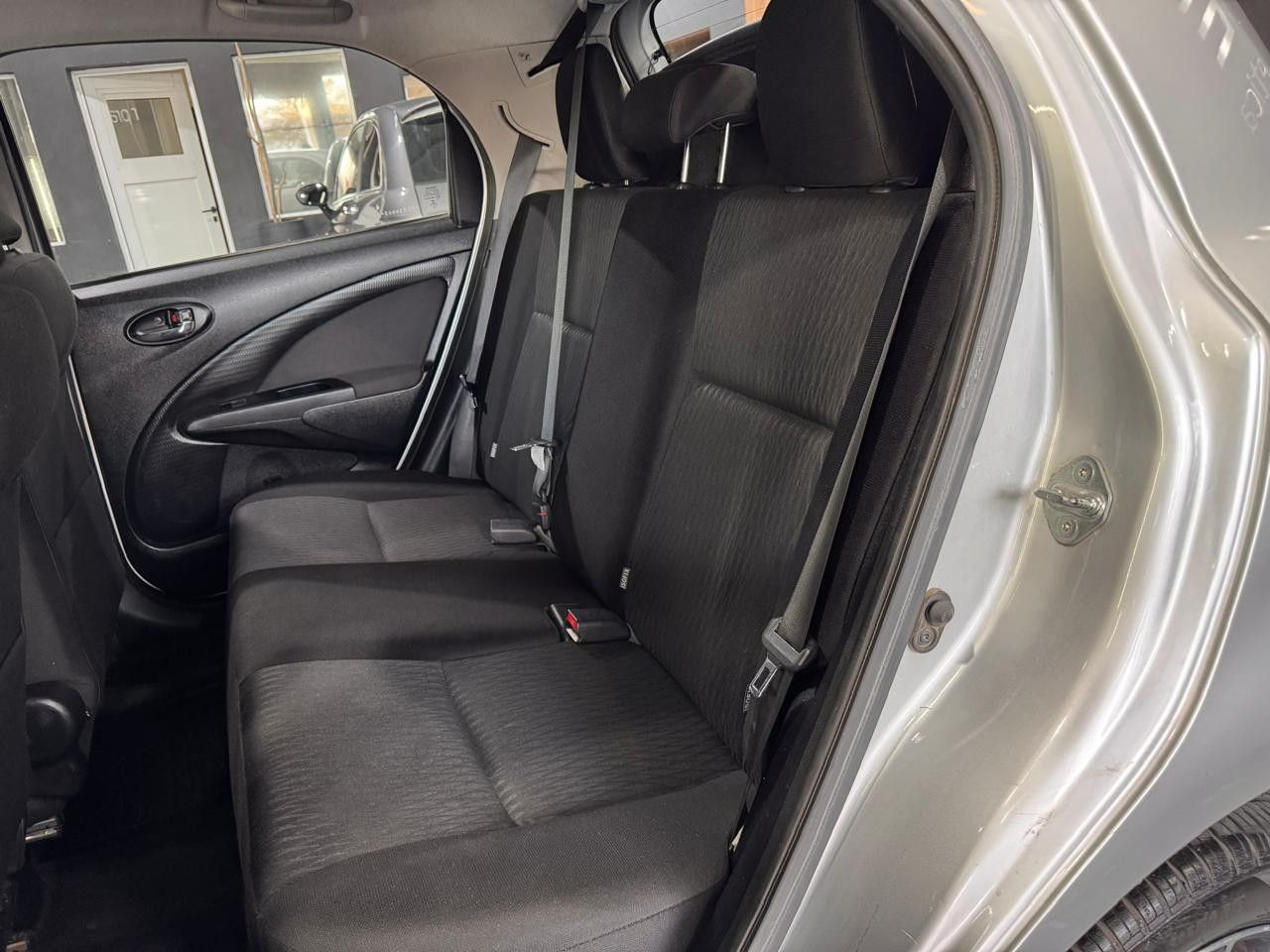 Toyota Etios Usado en Córdoba, deRuedas