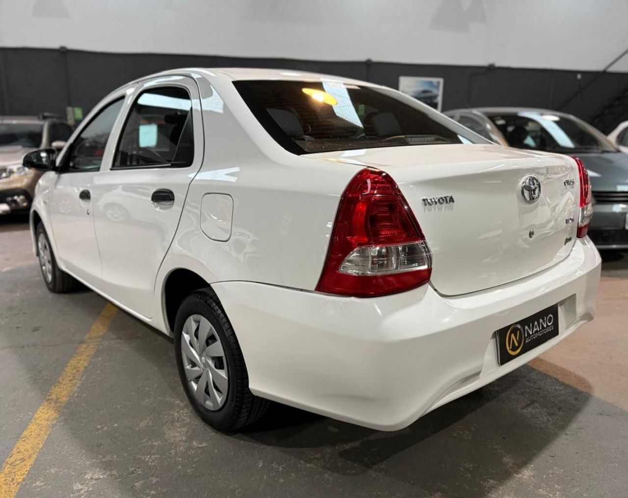 Toyota Etios Usado en Córdoba, deRuedas