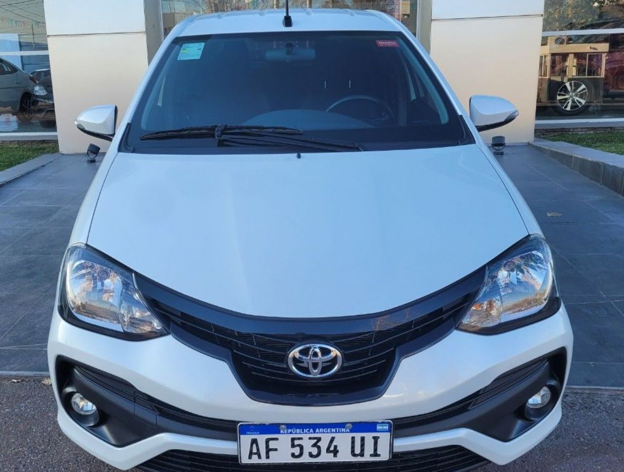 Toyota Etios Usado en Mendoza, deRuedas